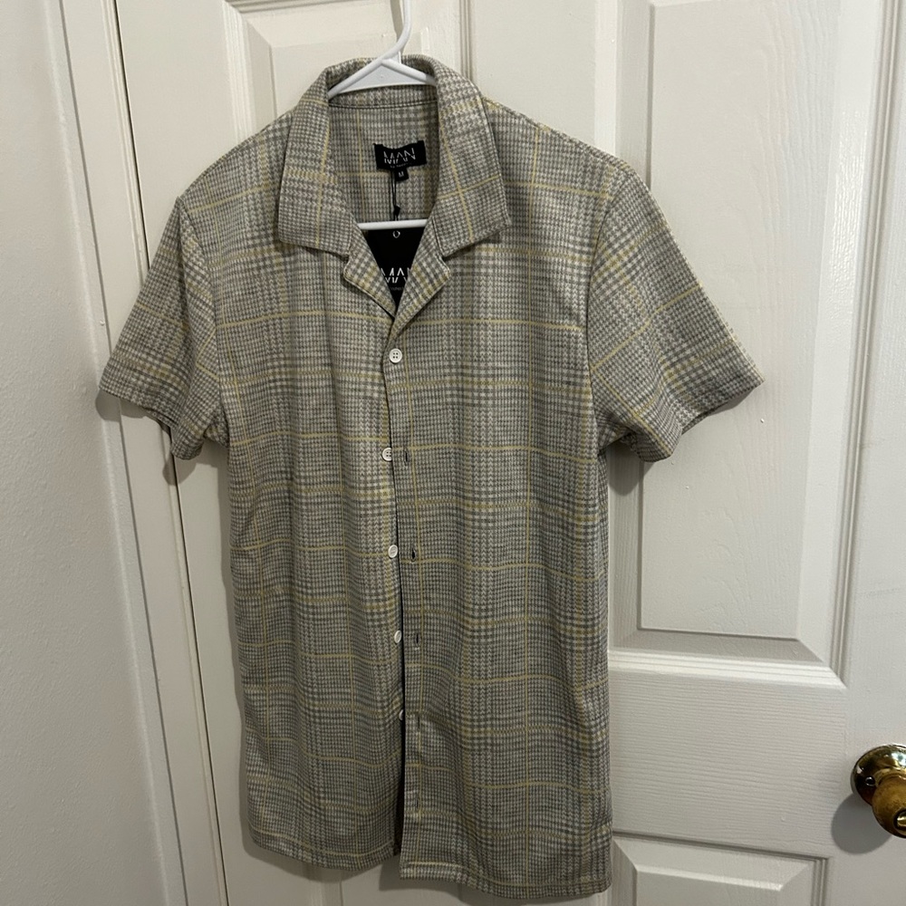 Boohoo Man short sleeve (M) - NEW with tags